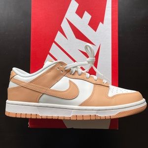 2022
Wmns Dunk Low 'Harvest Moon